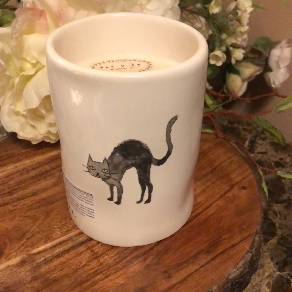Rae Dunn SCARDY CAT toasted marshmallow scented candle - Picture 3 of 5